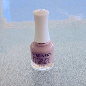 BRAND NEW KIARA SKY IN TAUPE - LESS